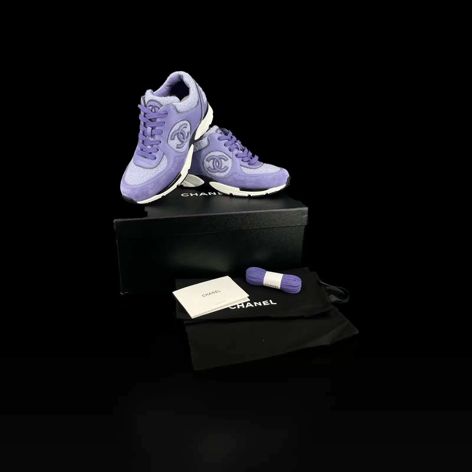 Sneakers Chanel Runner Viola in Tweed, Pelle e Camoscio – Taglia 37.5 – 6