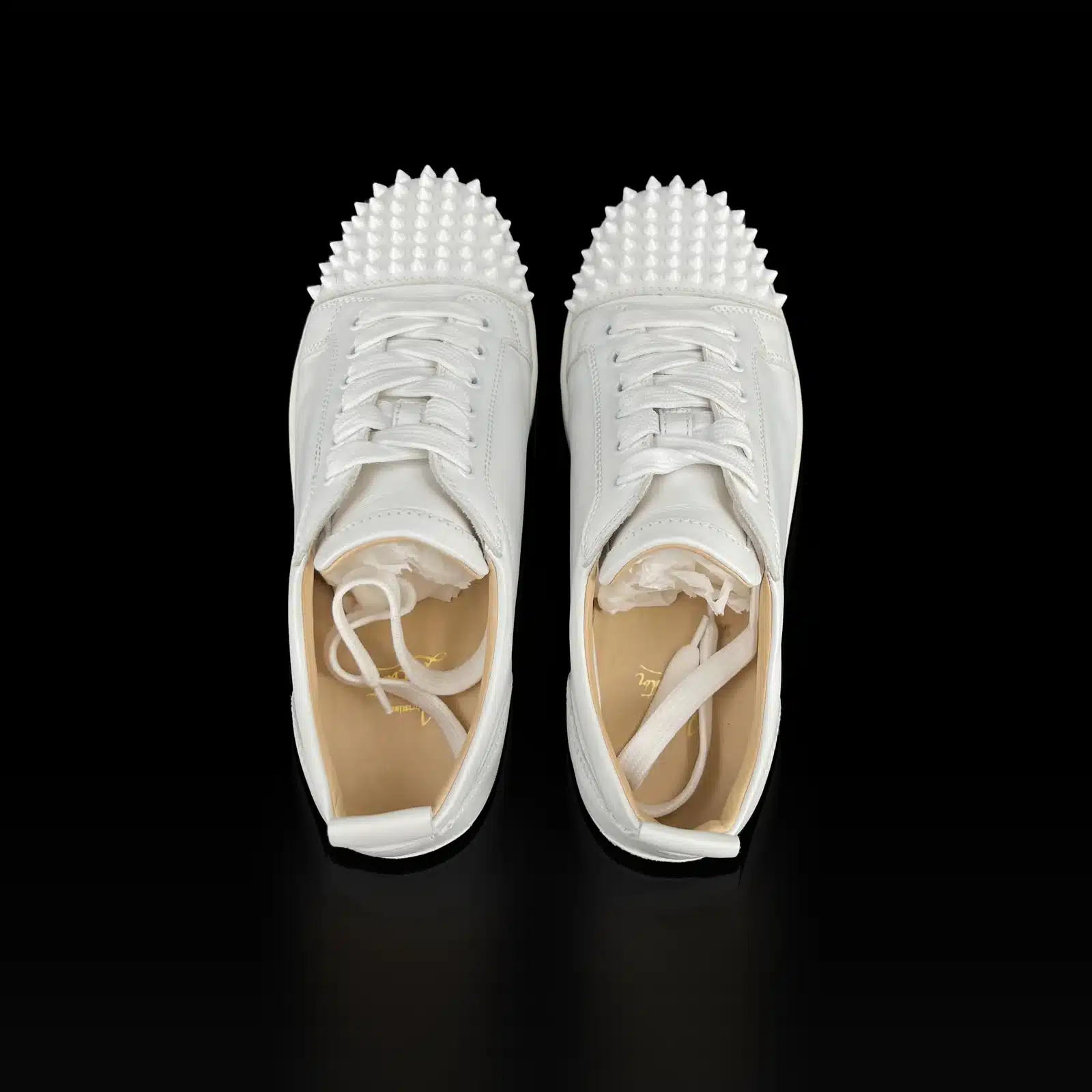 Baskets Christian Louboutin Louis Junior Spikes blanches vues de dessus