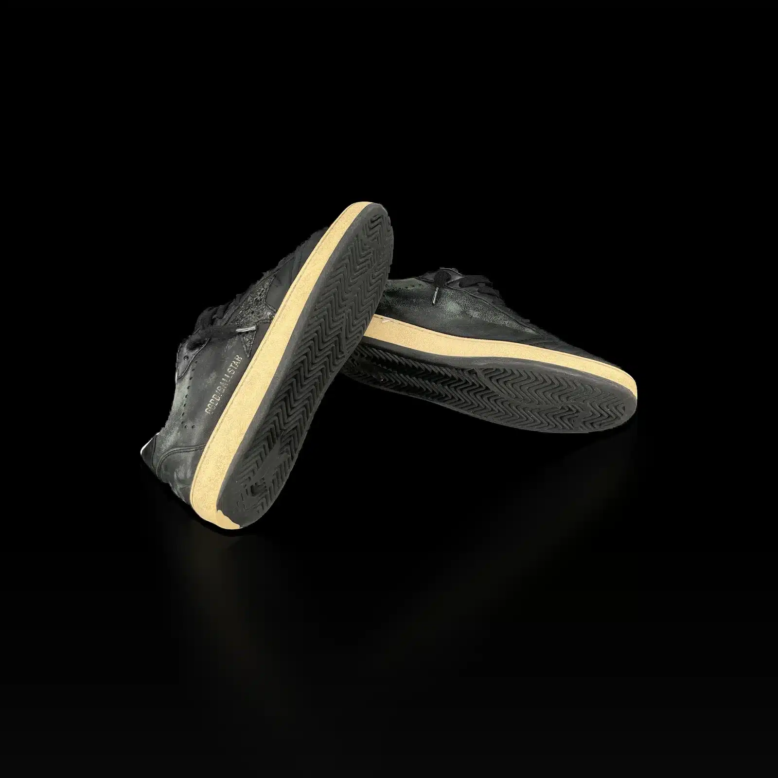 Semelles beiges des baskets Golden Goose Ball Star, vue de dessous