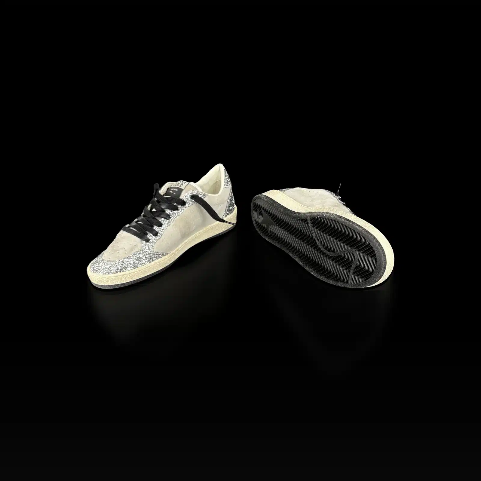 Baskets Golden Goose Ball Star argent et gris, une vue de côté et une semelle
