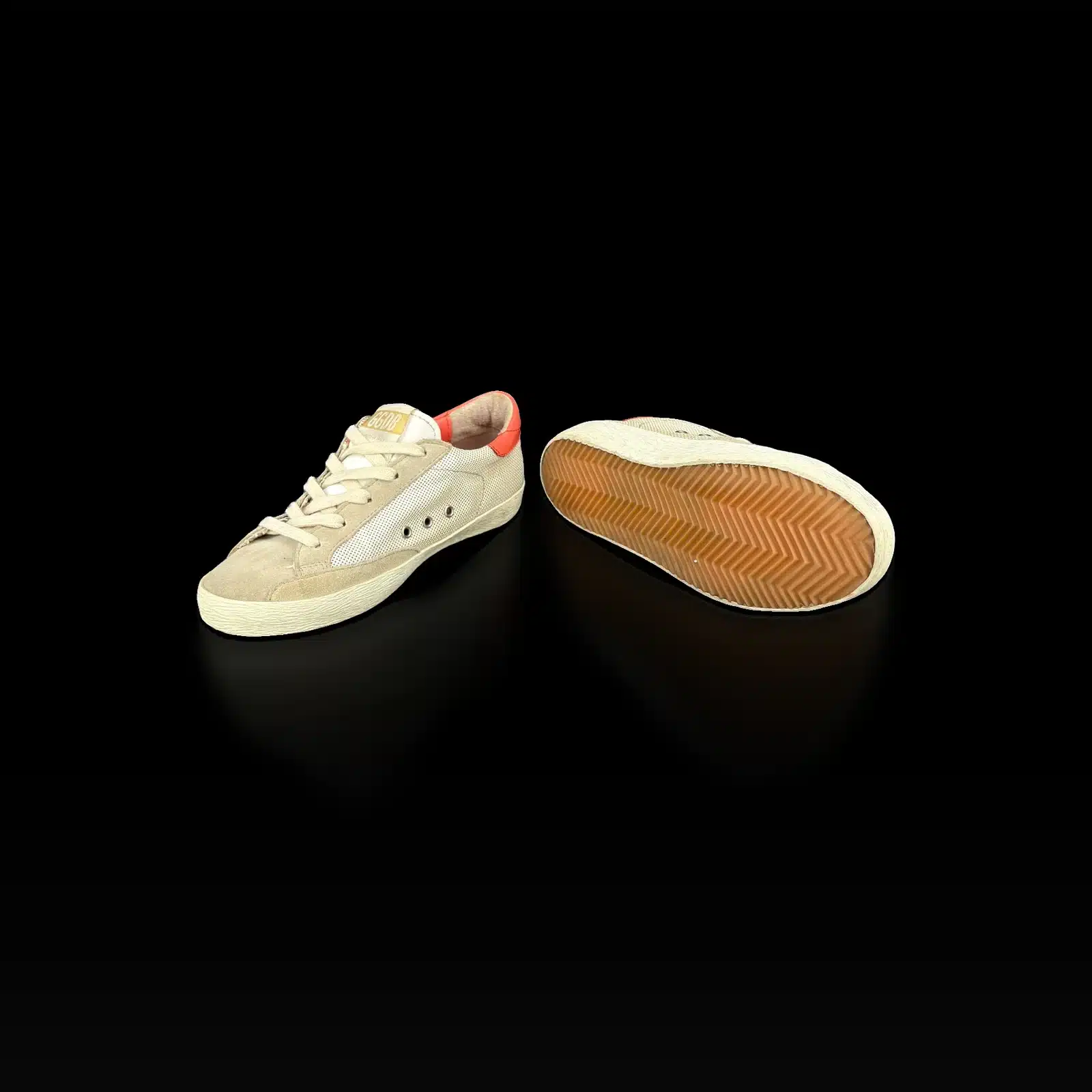 Semelle gomme à chevrons et basket Golden Goose Super Star beige