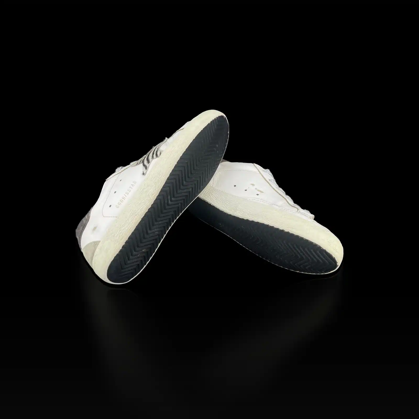 Semelles des baskets Golden Goose Super Star, caoutchouc crème et dessous noir