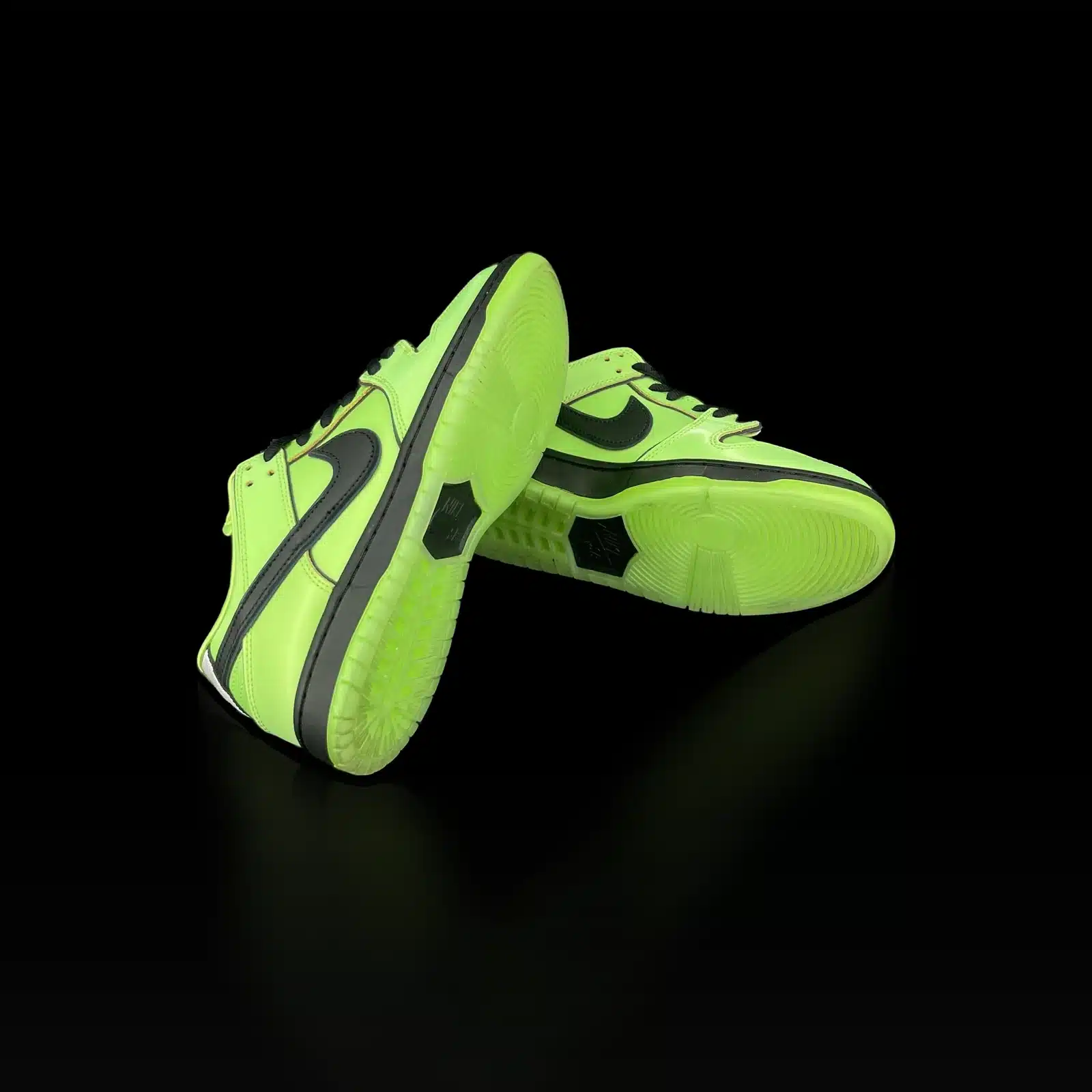Semelles translucides vertes des Nike SB Dunk Low Buttercup