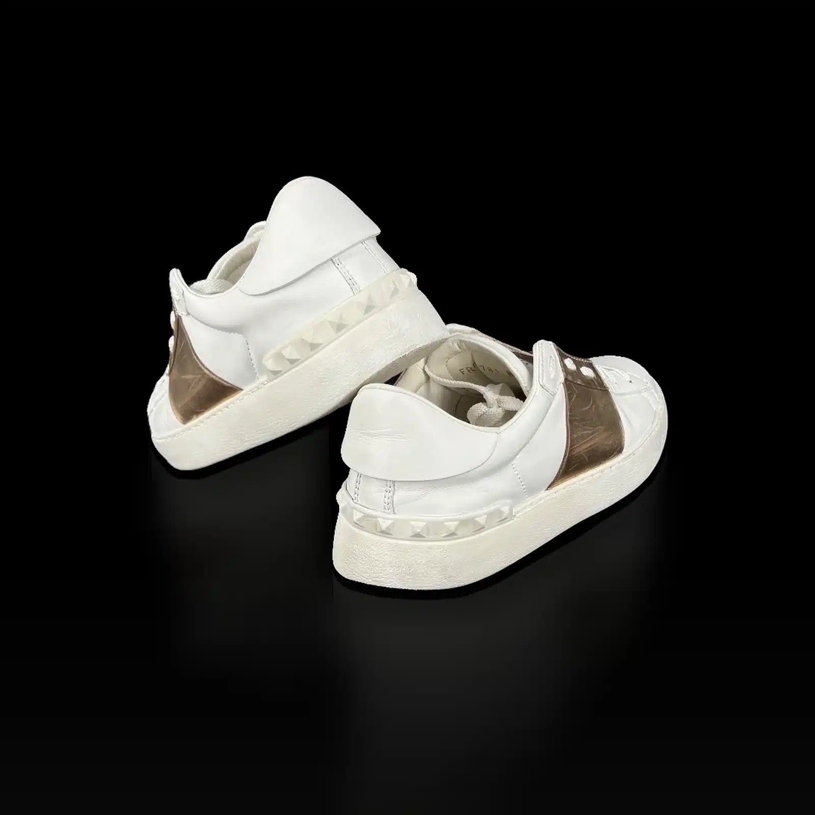 Talons des baskets Valentino Open avec Rockstuds ton sur ton, vue arrière