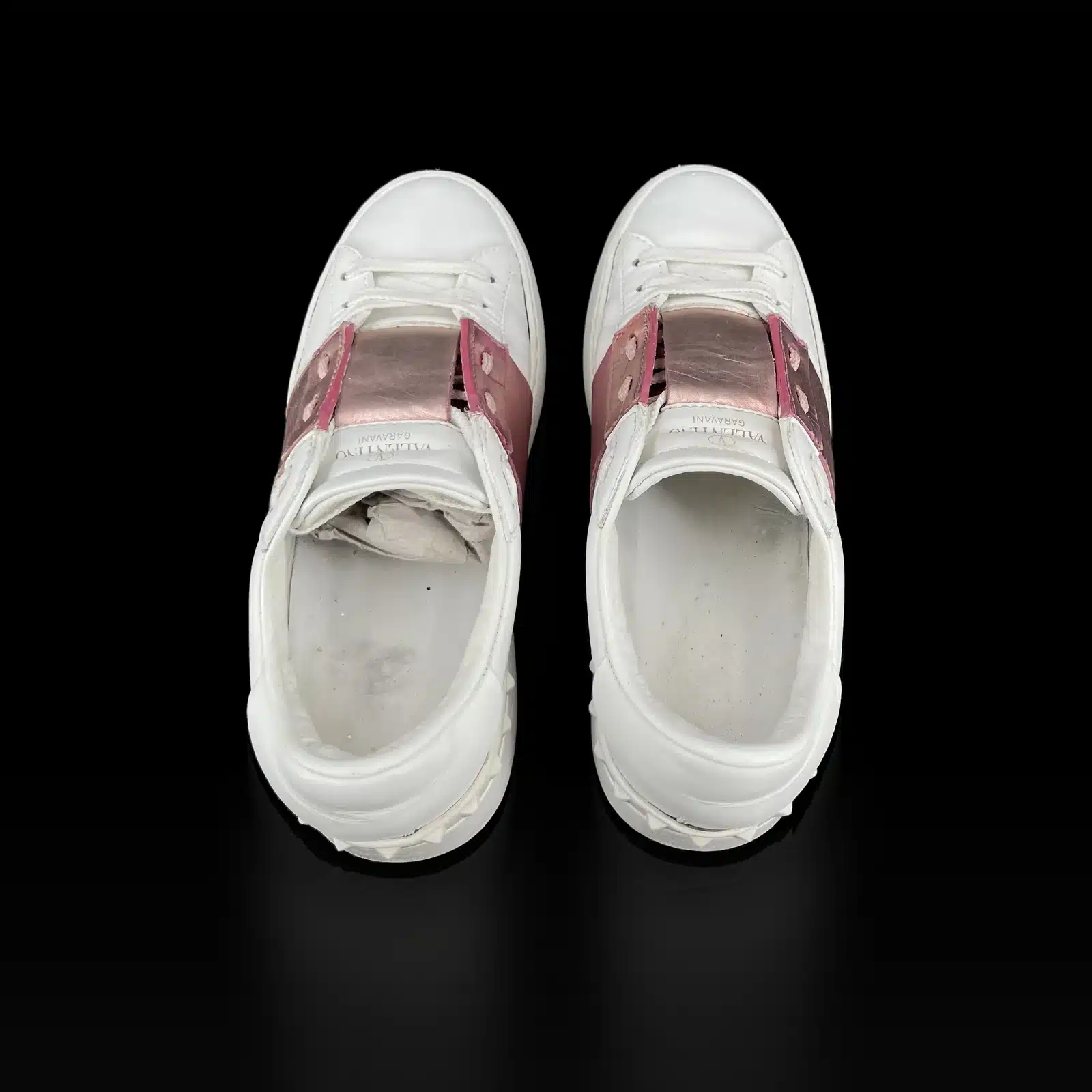 Baskets Valentino Garavani Open blanc et rose métallisé, vue avant de trois quarts