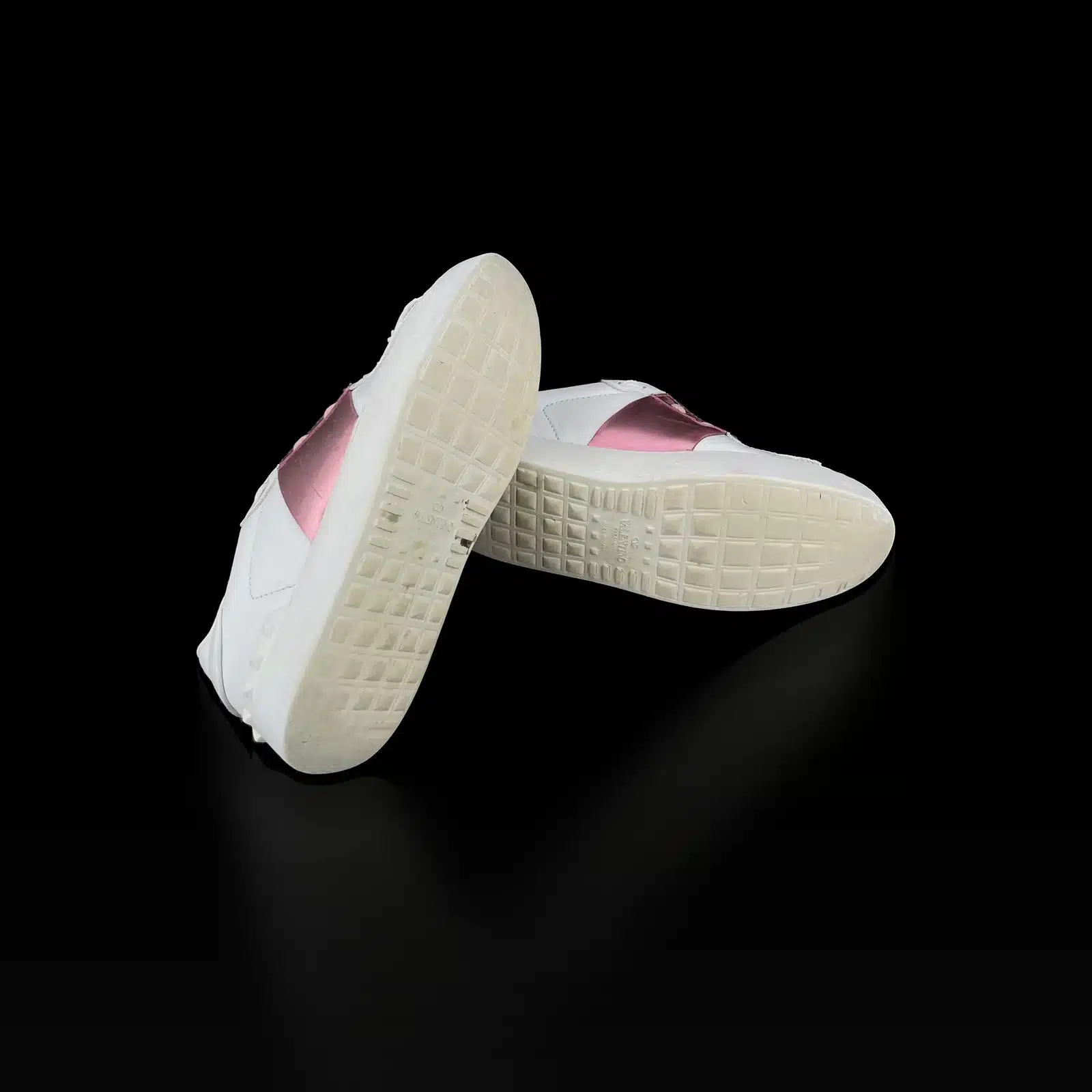 Baskets Valentino Open vues de dessus, lacets blancs et logo Valentino Garavani
