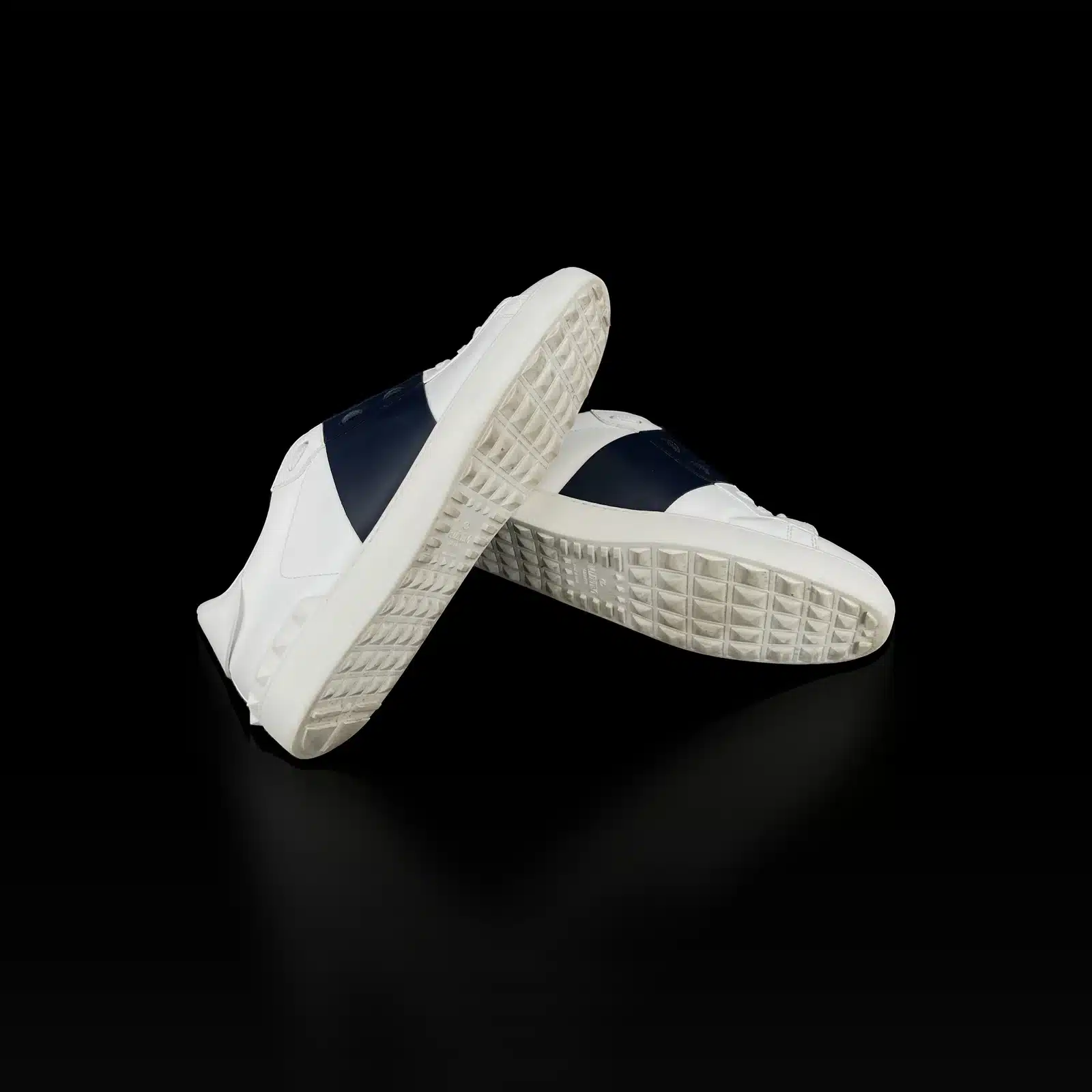Semelles cloutées des baskets Valentino Open