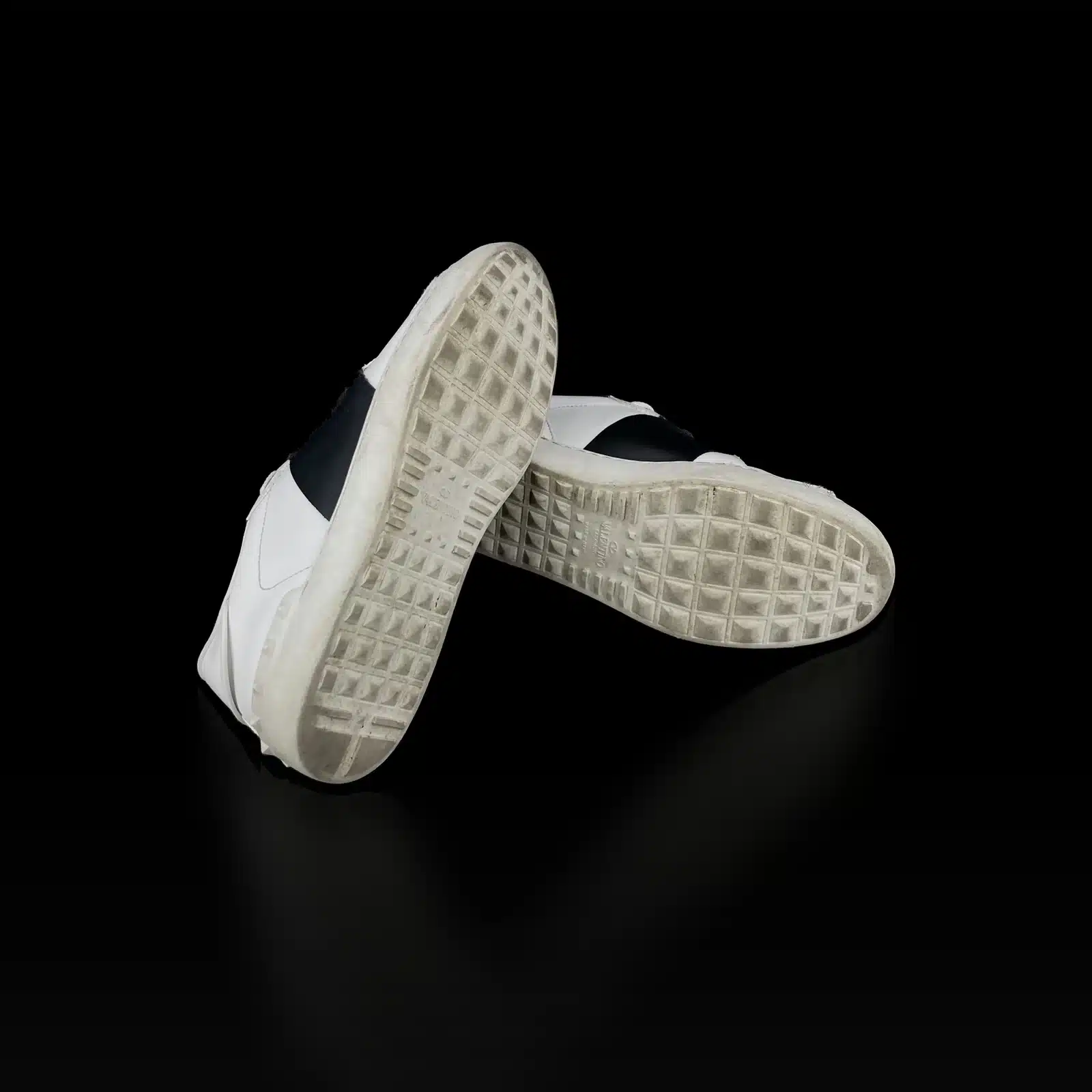 Zapatillas Valentino Garavani Open Blanco y Negro – Talla 41.5 – 5