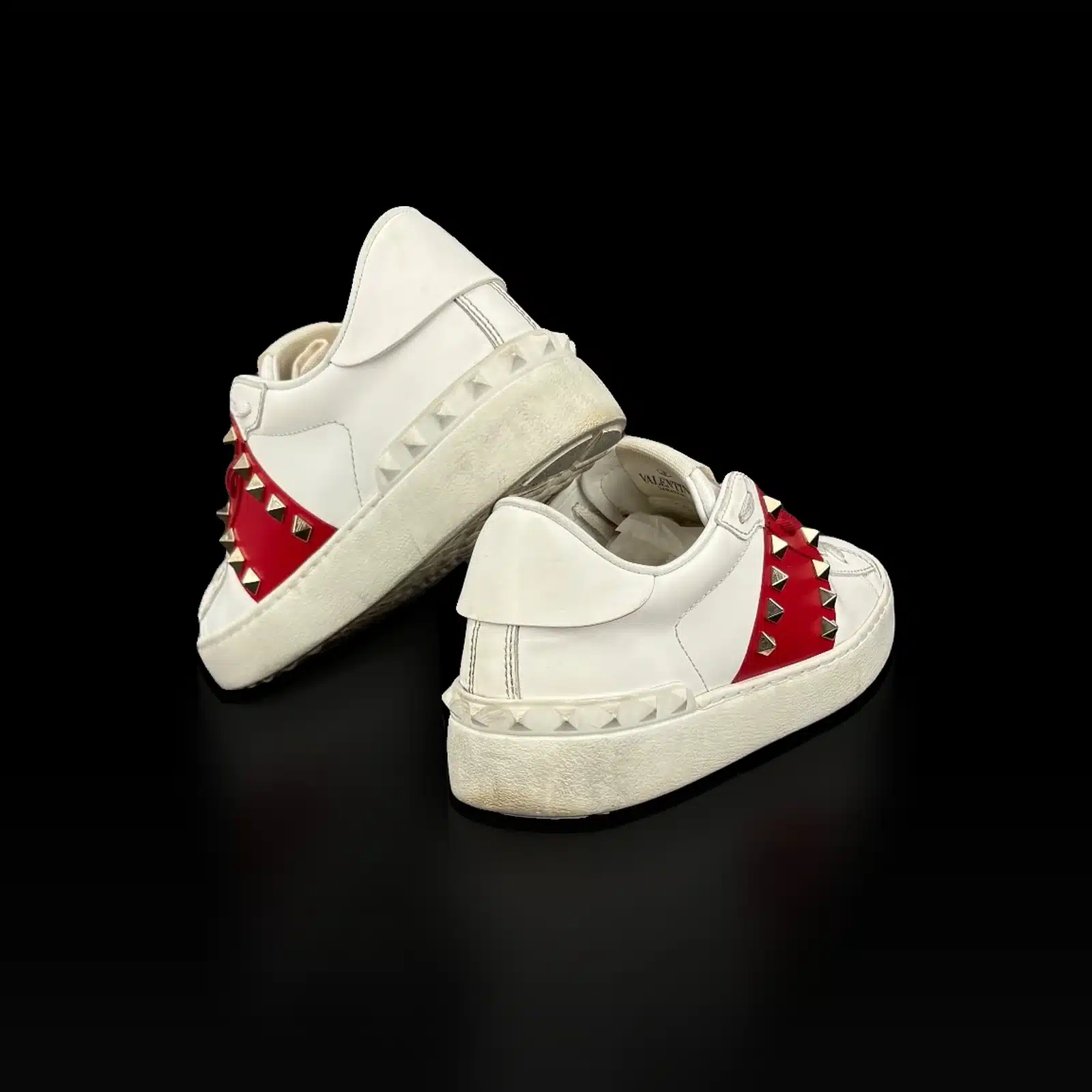Talons des baskets Valentino Rockstud Untitled avec clous ton sur ton, vue arrière