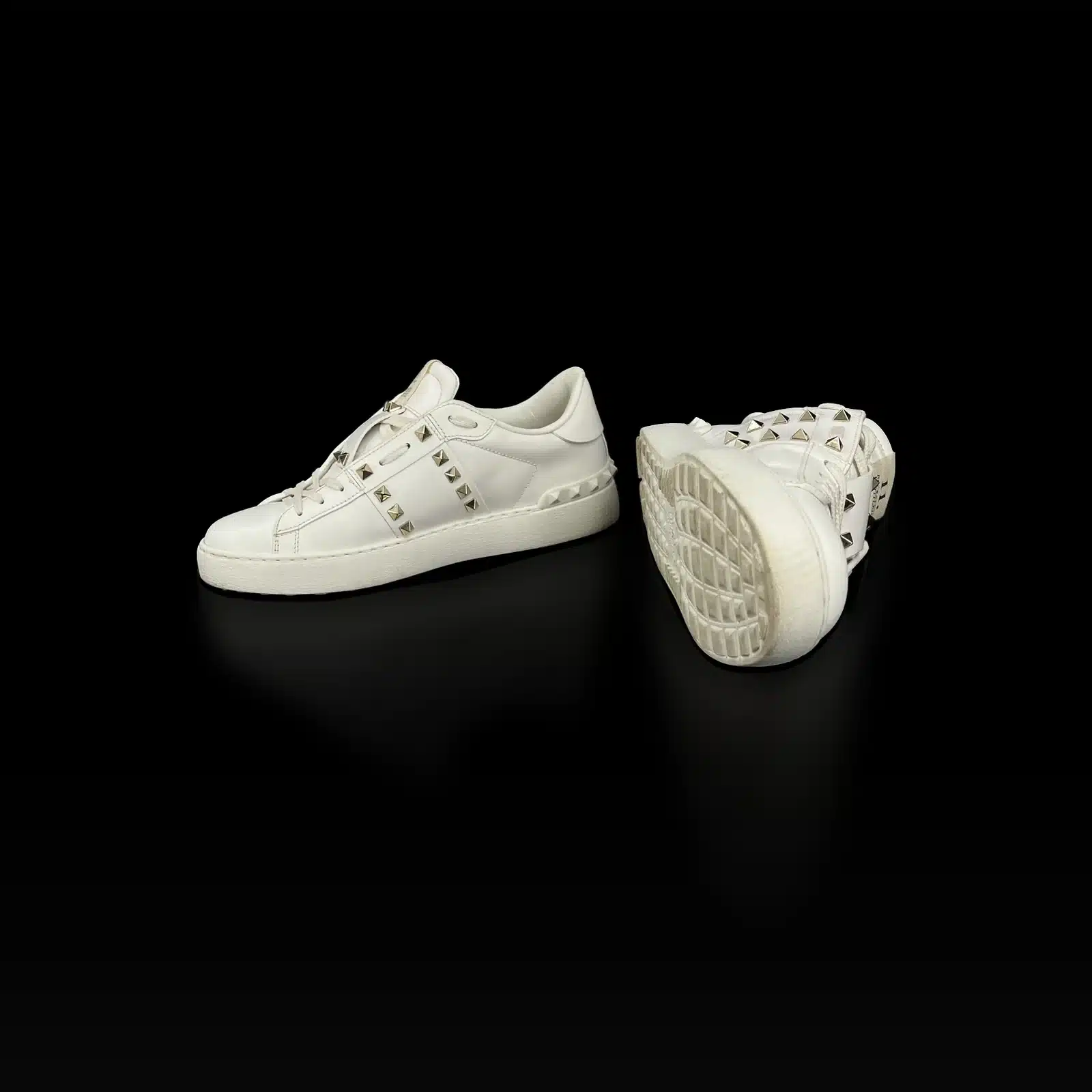 Baskets Valentino Rockstud Untitled blanches, profil et semelle crantée