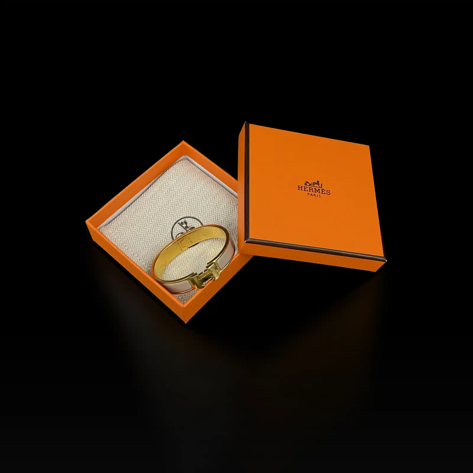 Bracelet Hermès Clic H Beige et Doré – Taille Unique