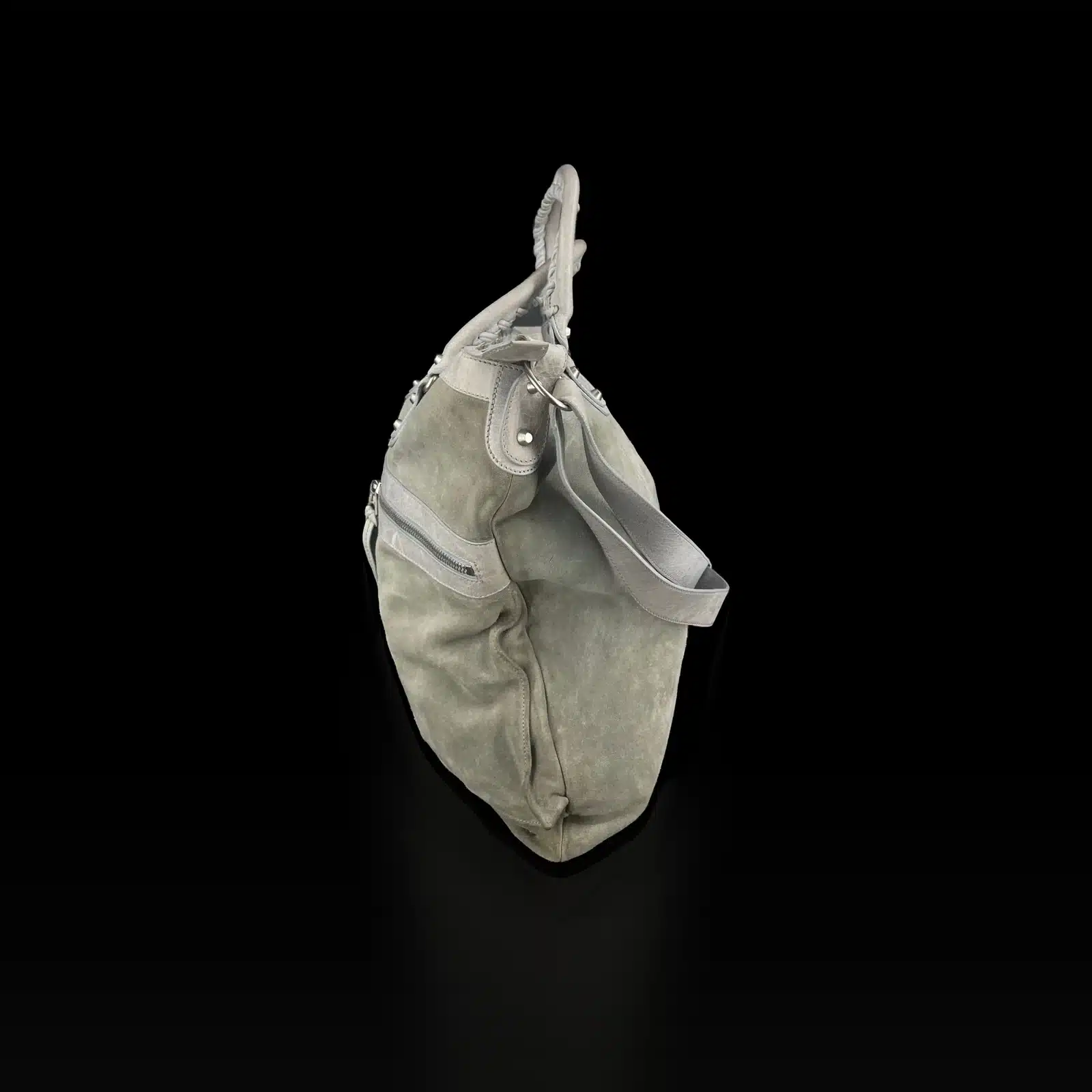 Cabas Balenciaga en daim gris, vue de profil avec bandoulière