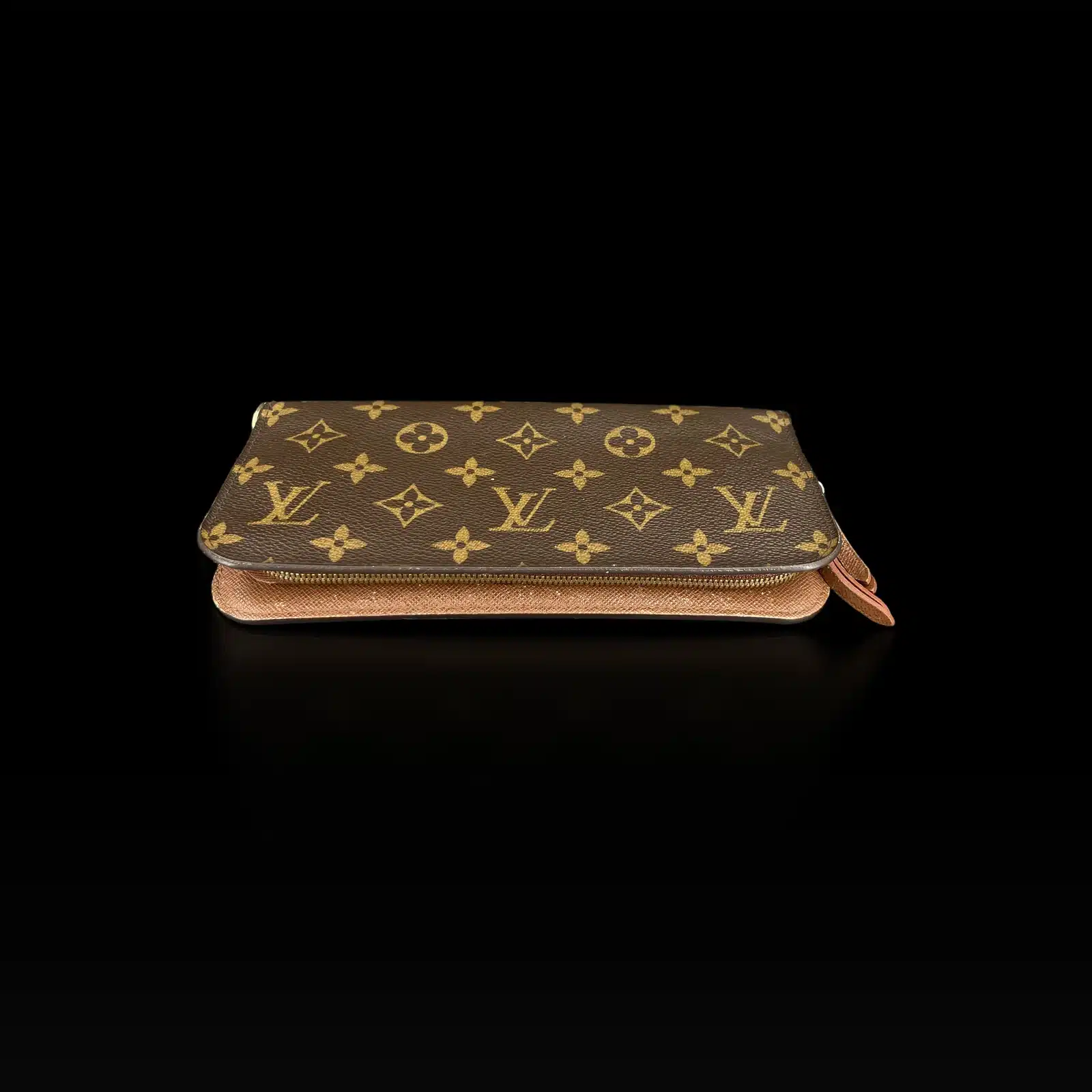 Portefeuille Louis Vuitton Insolite Monogram vu de dessus, fermeture zippée dorée