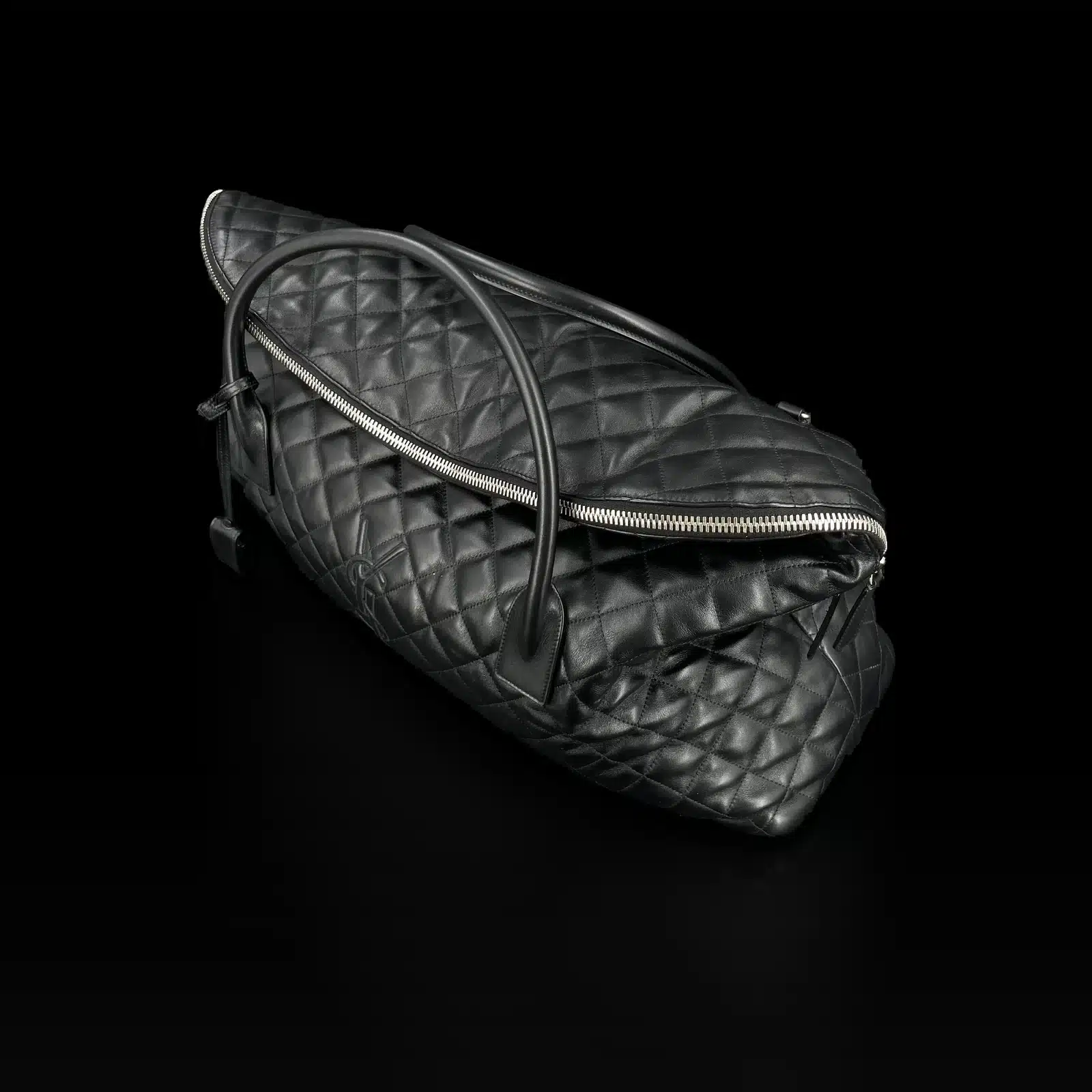 Sac de voyage Saint Laurent ES Giant noir vu de dessus, grand zip argenté ouvert