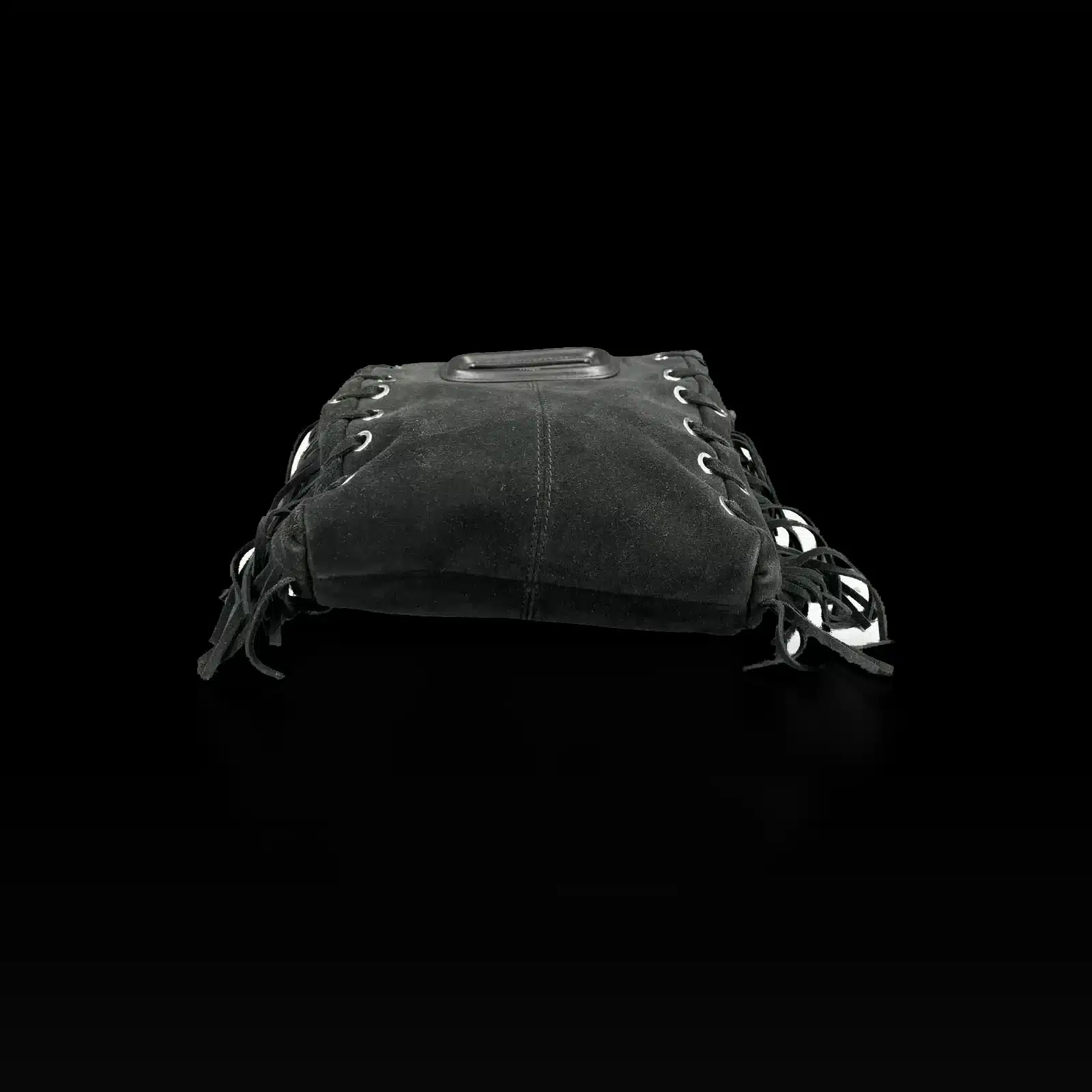 Dessous du sac Maje M en daim noir à franges