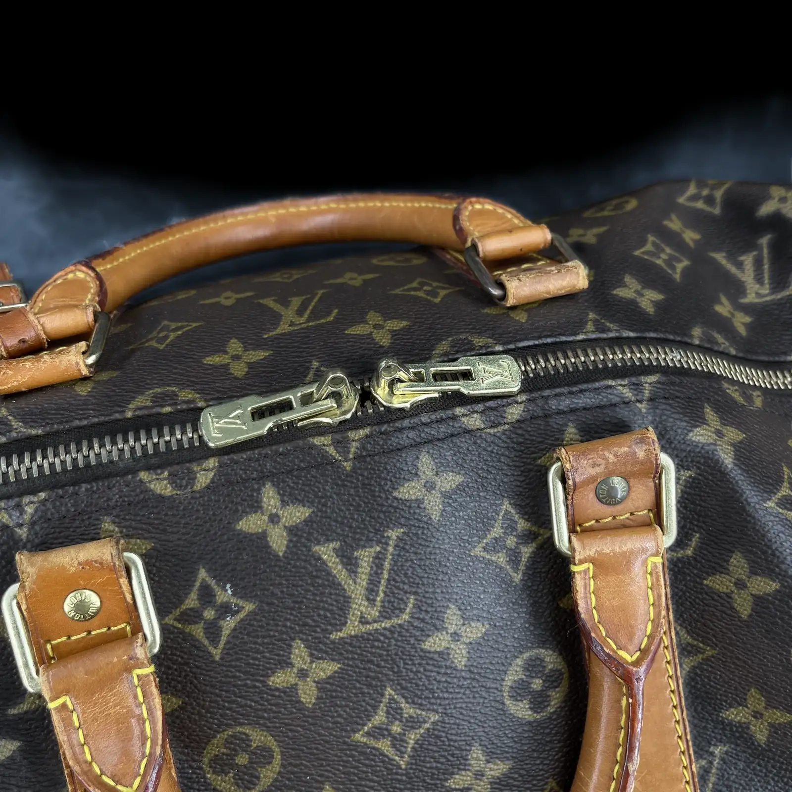 Louis Vuitton Keepall 55 Monogram Travel Bag – 5