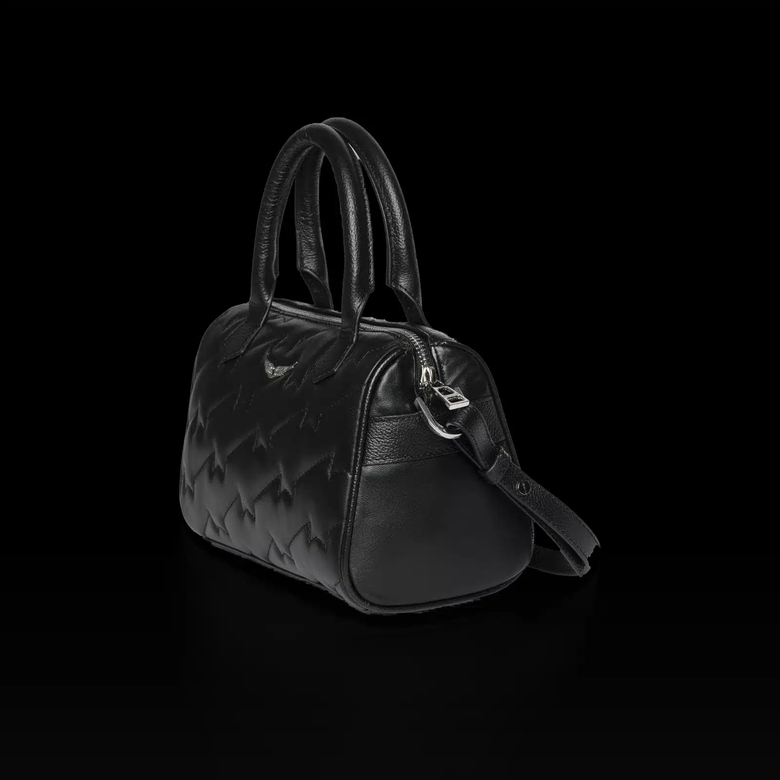 Sac Zadig et Voltaire Sunny noir, côté zippé et attache de bandoulière