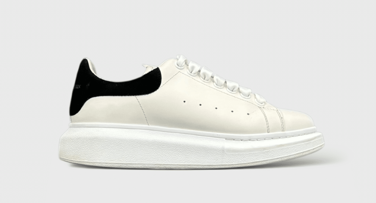 9667 Alexander Mcqueen Oversize blanc/noir 38