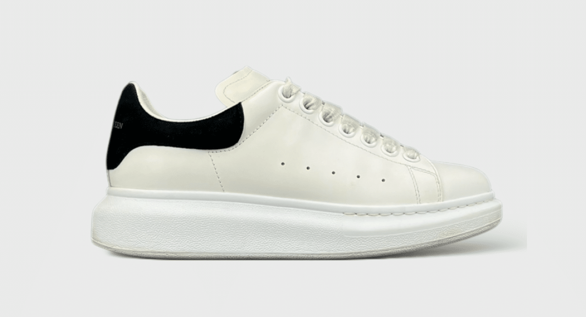 8051 Alexander Mcqueen Oversize Blanche/noir 37