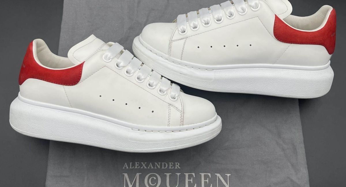 Alexander Mcqueen oversize blanc/rouge 37,5