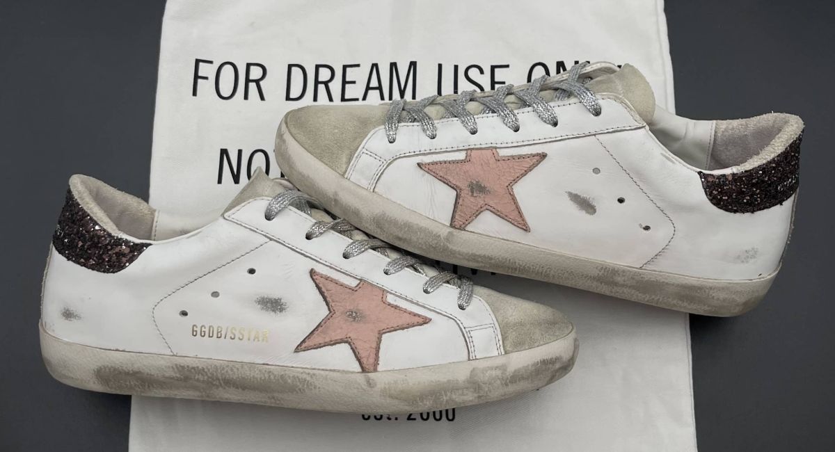 4361 Golden Goose 38