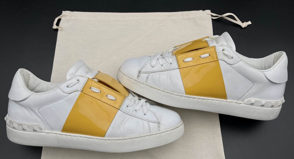 3677 Valentino 38