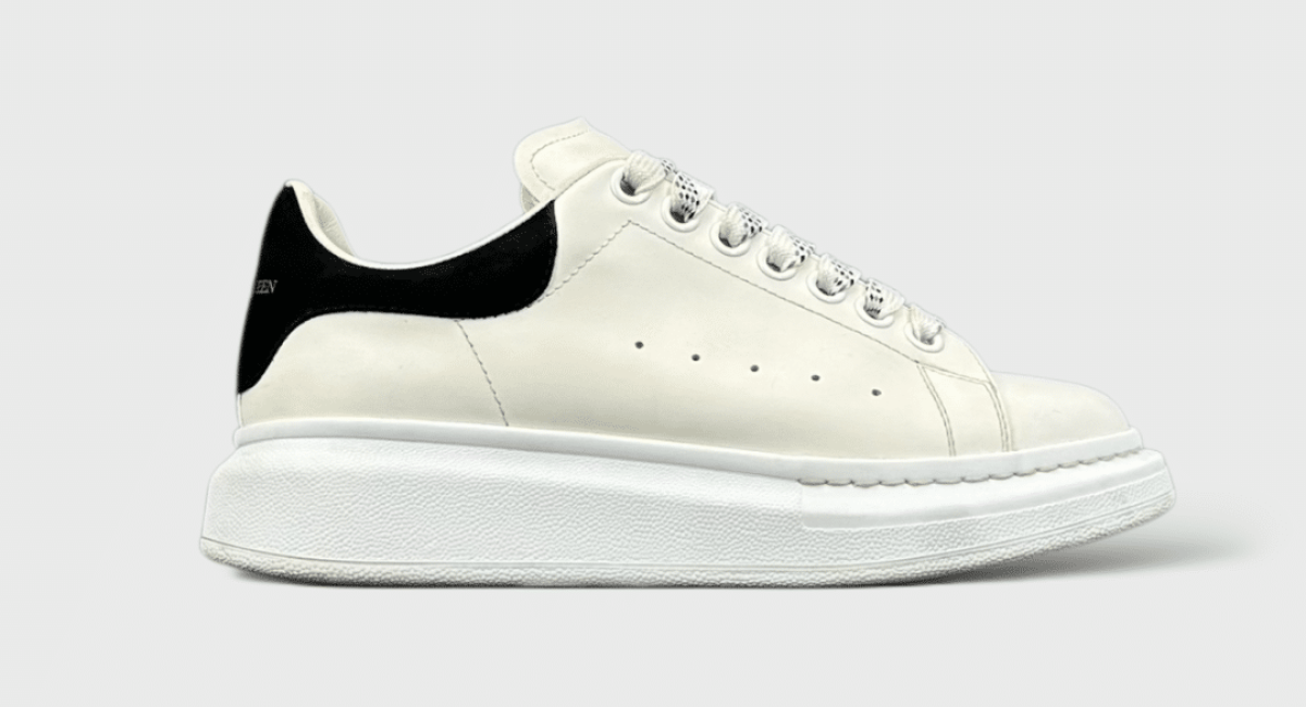 0000000692 Alexander Mcqueen Oversize Blanc/Noir 36,5